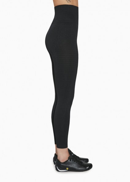 BasBlack Challenge Leggings - Black seamless sports leggings with different textured panelling to shape the legs and bum, extra deep elasticated waistband and gusset with flat seams.