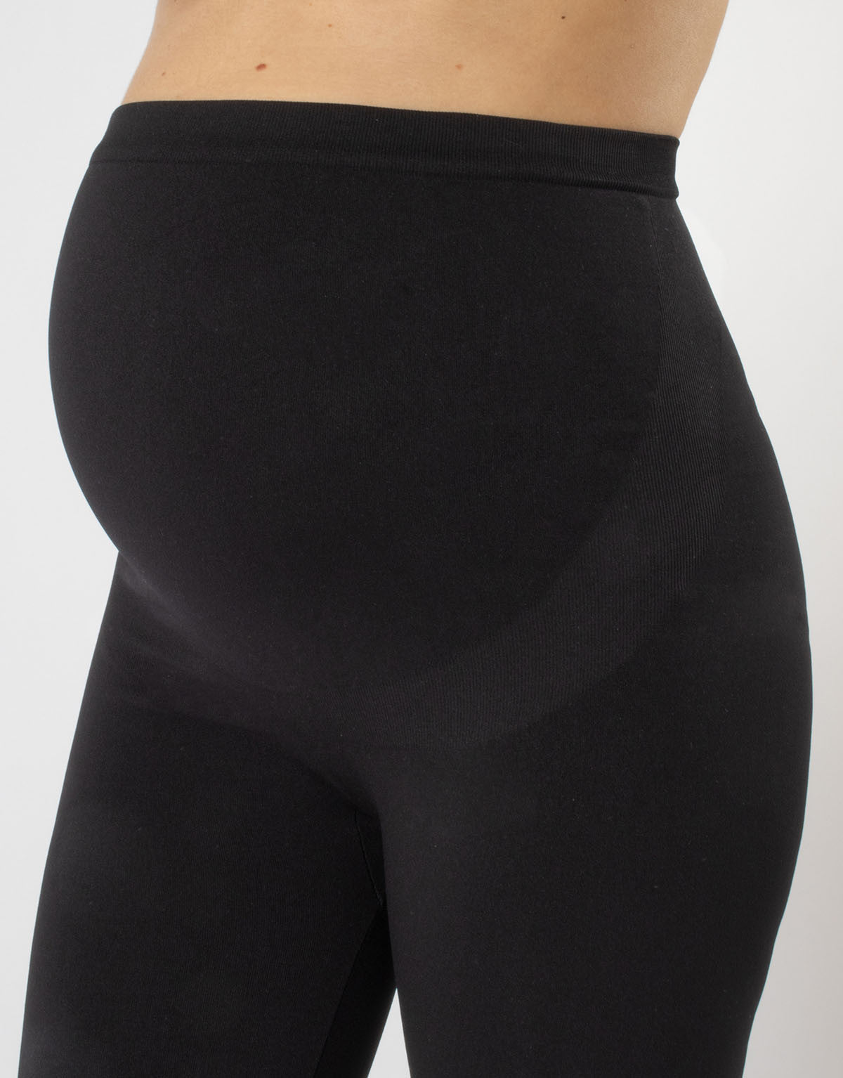 Calzitaly Maternity Leggings - Soft and plain black pregnancy leggings with a high waisted structured brief top for a comfortable fit throughout pregnancy.