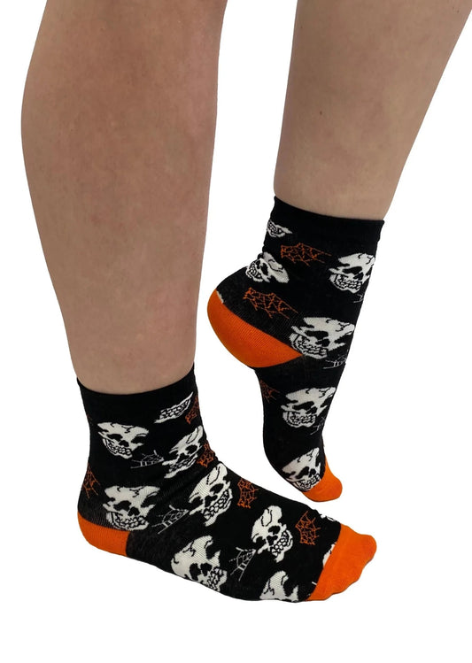 Pamela Mann Skulls & Webs Ankle Socks - Black cotton ankle socks with a skulls and cobweb pattern in white and orange and orange toe and heel, perfect for Halloween.
