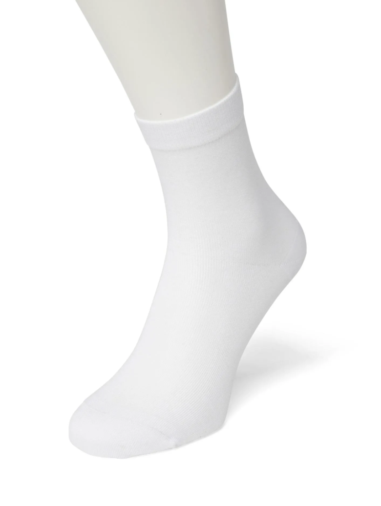 Bonnie Doon Pure Cotton Sock - white 100% cotton lightweight ankle sock