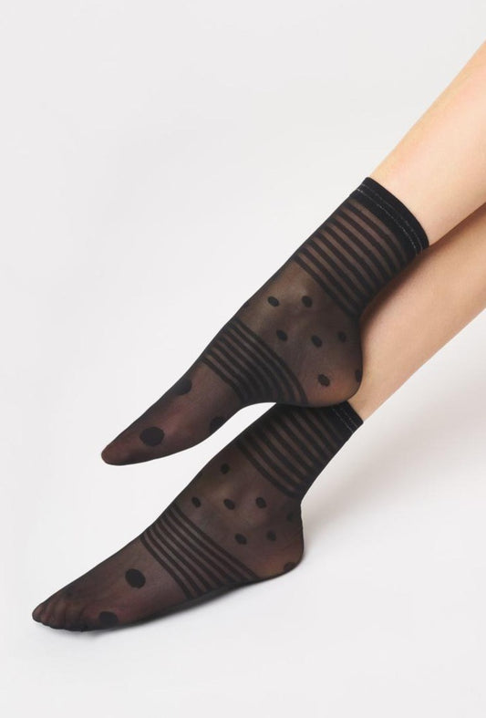 SiSi Dots Calzino - Sheer black micro-mesh fashion ankle socks with an opaque polka dot and stripes pattern and silver lam̩ striped cuff.