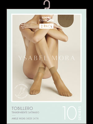 Ysabel Mora - 15156 Tobillero 10 - den denier classic sheer ankle socks in black and tan.