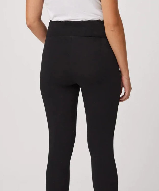 Ysabel Mora 70167 Cotton Maternity Leggings - Black stretch cotton maternity leggings with extra wide elasticated waistband for a perfect fit on the tummy throughout pregnancy.