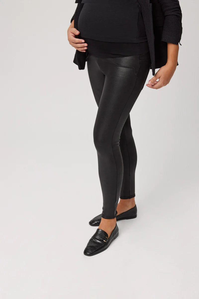 Ysabel Mora 70169 Thermal Maternity Leggings - Waxed finish trouser leggings with a warm fleece lining, back pockets and an extra wide elasticated waistband for a perfect fit on the tummy throughout pregnancy.