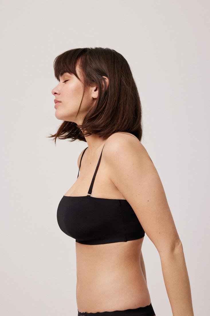 Ysabel Mora 10110 Bandeau Top - Plain black flat seamed bandeau tube top with removable pads and removable adjustable straps.