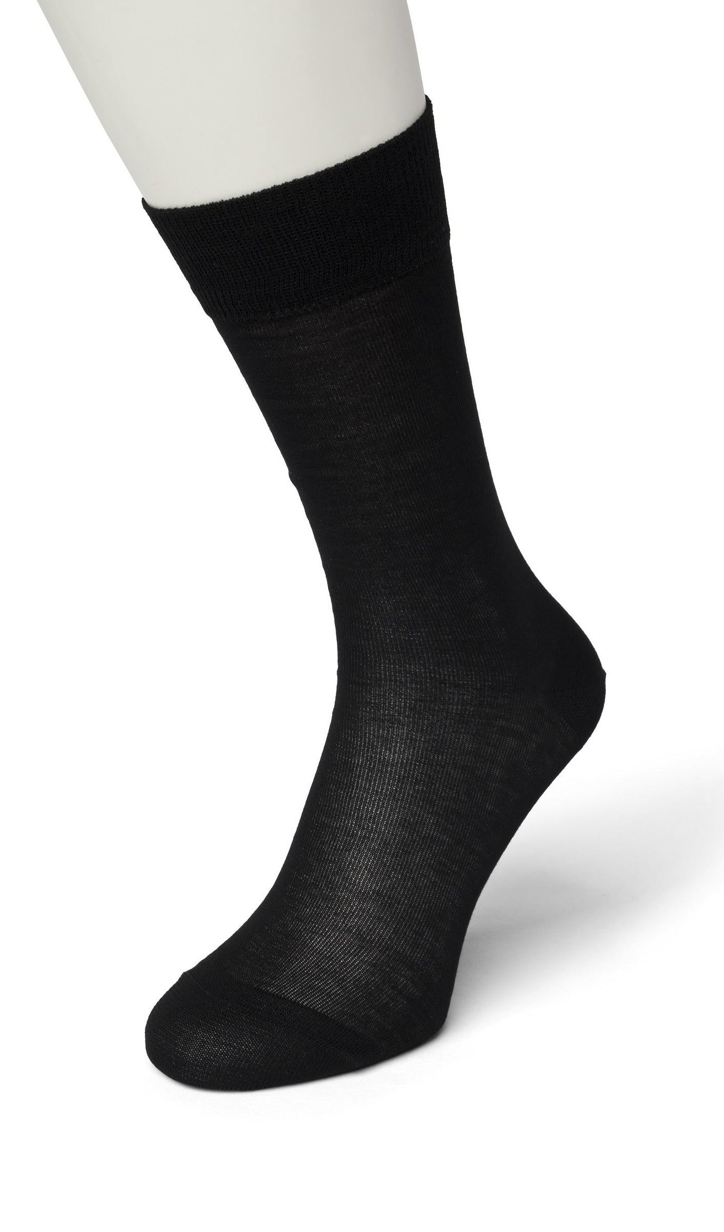 Bonnie Doon Pure Cotton Sock - black 100% cotton lightweight men's crew ankle dress sock