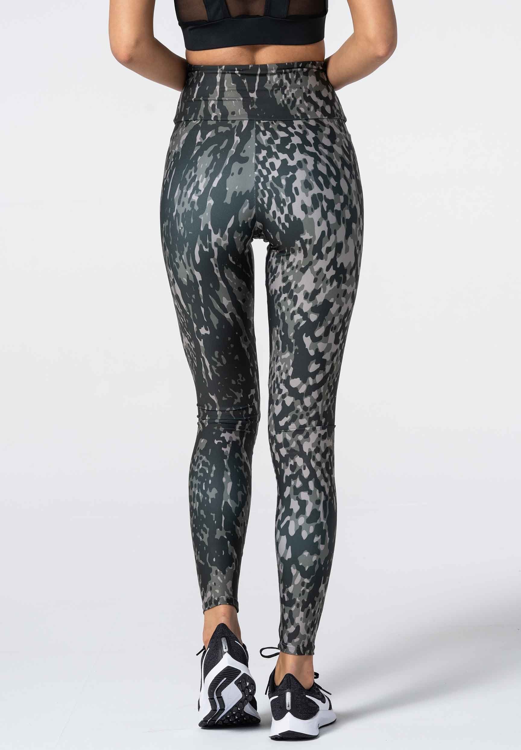 Carpatree high waisted printed leggings in grey snake skin pattern