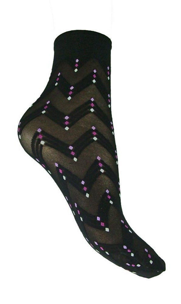 Omsa 3020 Crystal Calzino - sheer black fashion ankle socks with zig-zag pattern