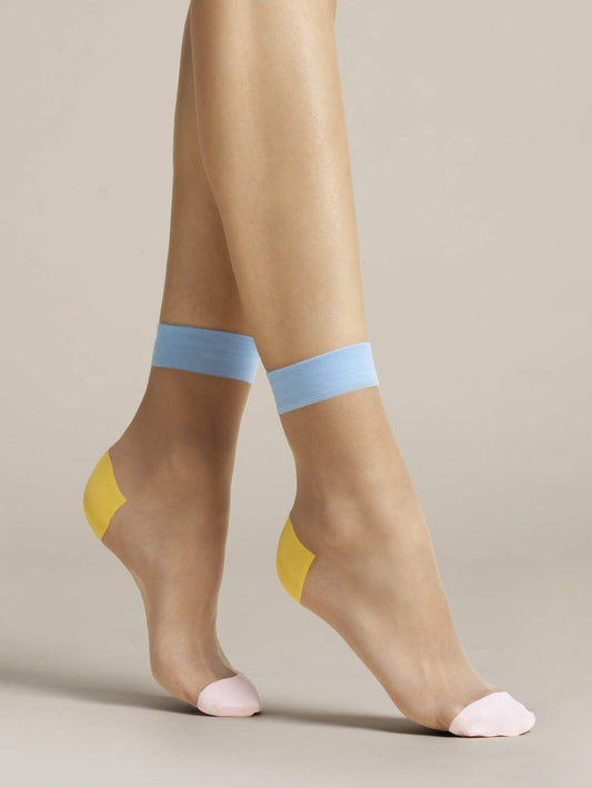 Fiore G 1077 Tricolore Sock - Sheer nude fashion ankle socks with a light blue cuff, yellow heel and light pink toe.