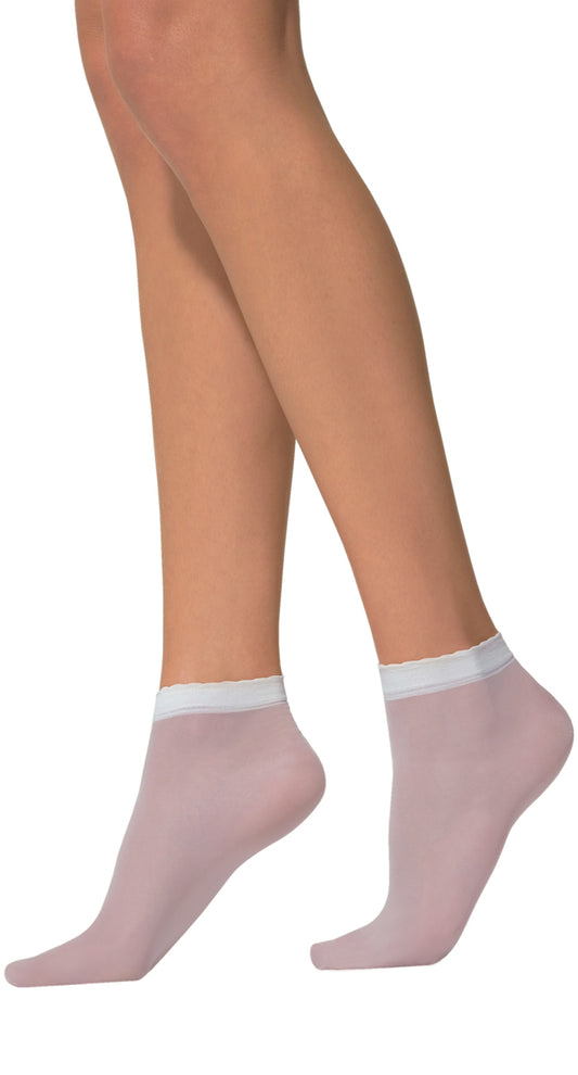 Omsa Comfort 20 - classic sheer 20 denier ankle socks with Lycra, available in black, nude and tan
