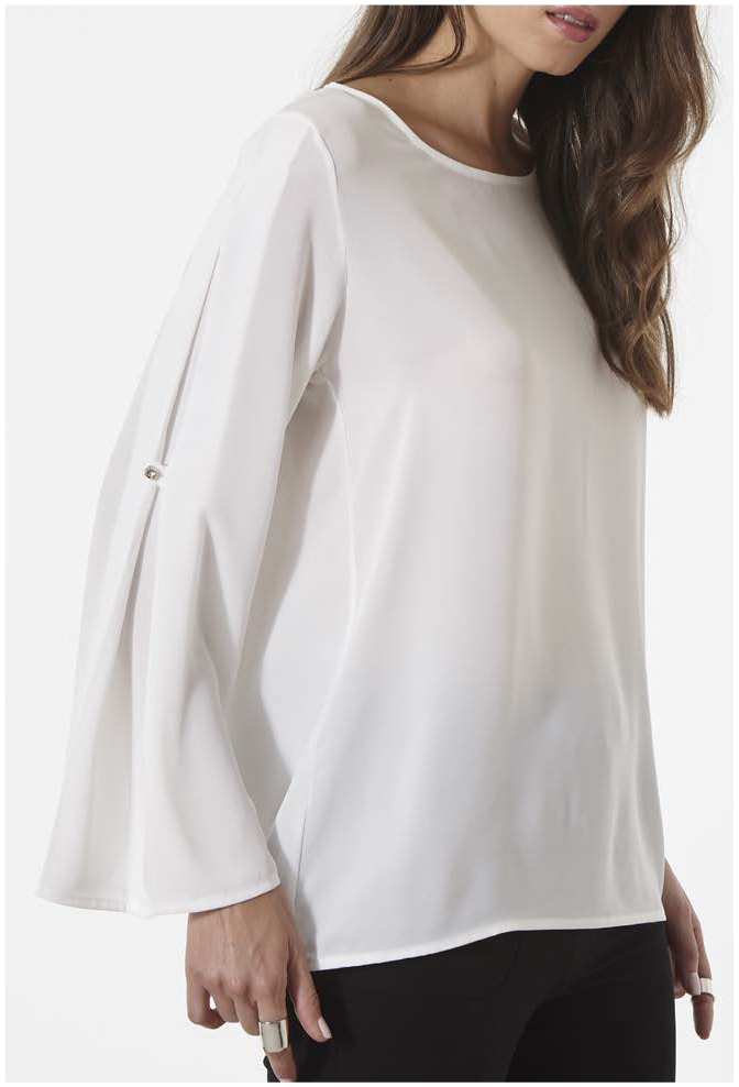 Omsa 3643 Camicia Bottone - Light flowy off white round neck top with open flared sleeves and diamante button closure 