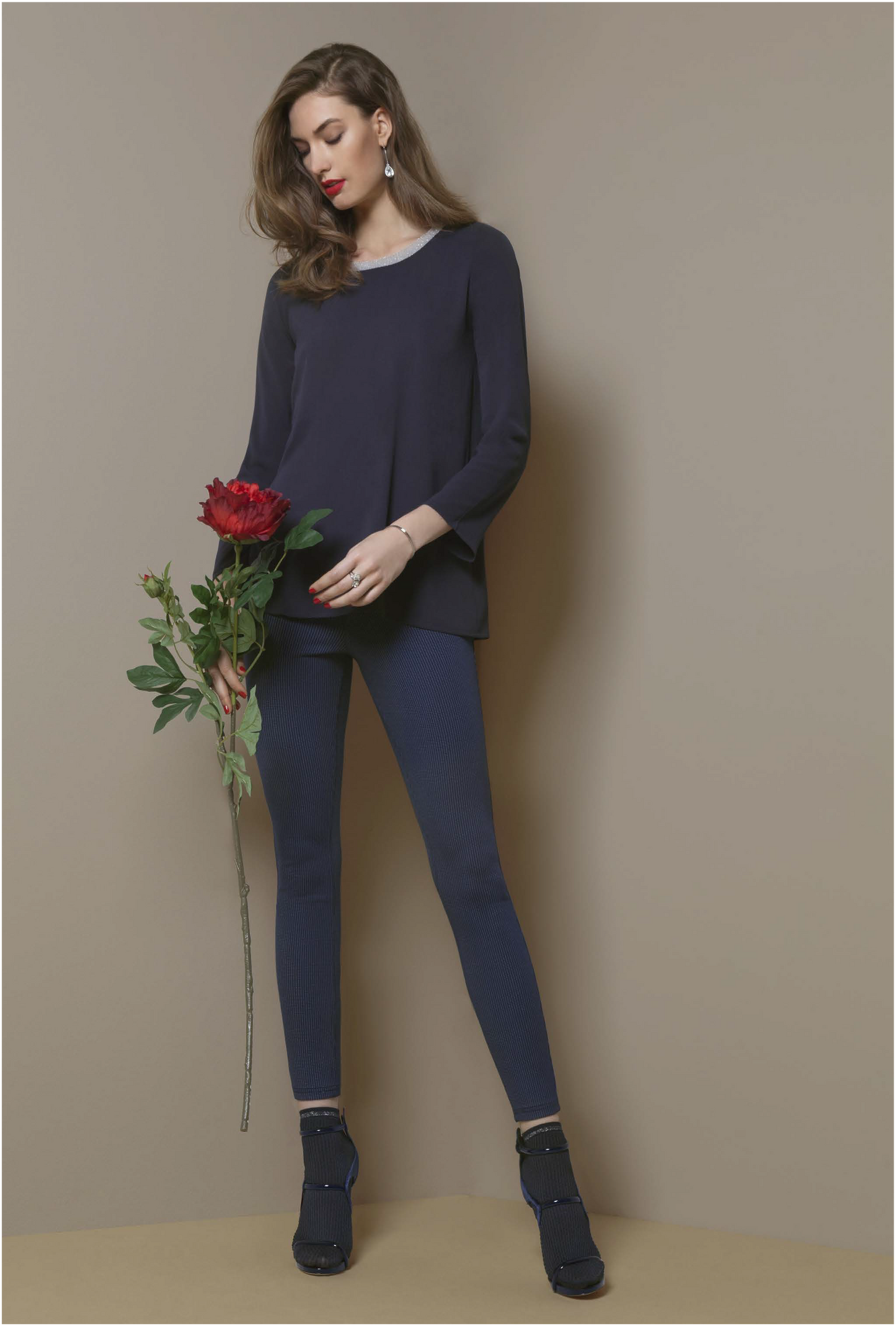 Omsa Private Leggings - Navy stretch trouser leggings (treggings) in navy with a blue dotted pinstripe and rear pockets.
