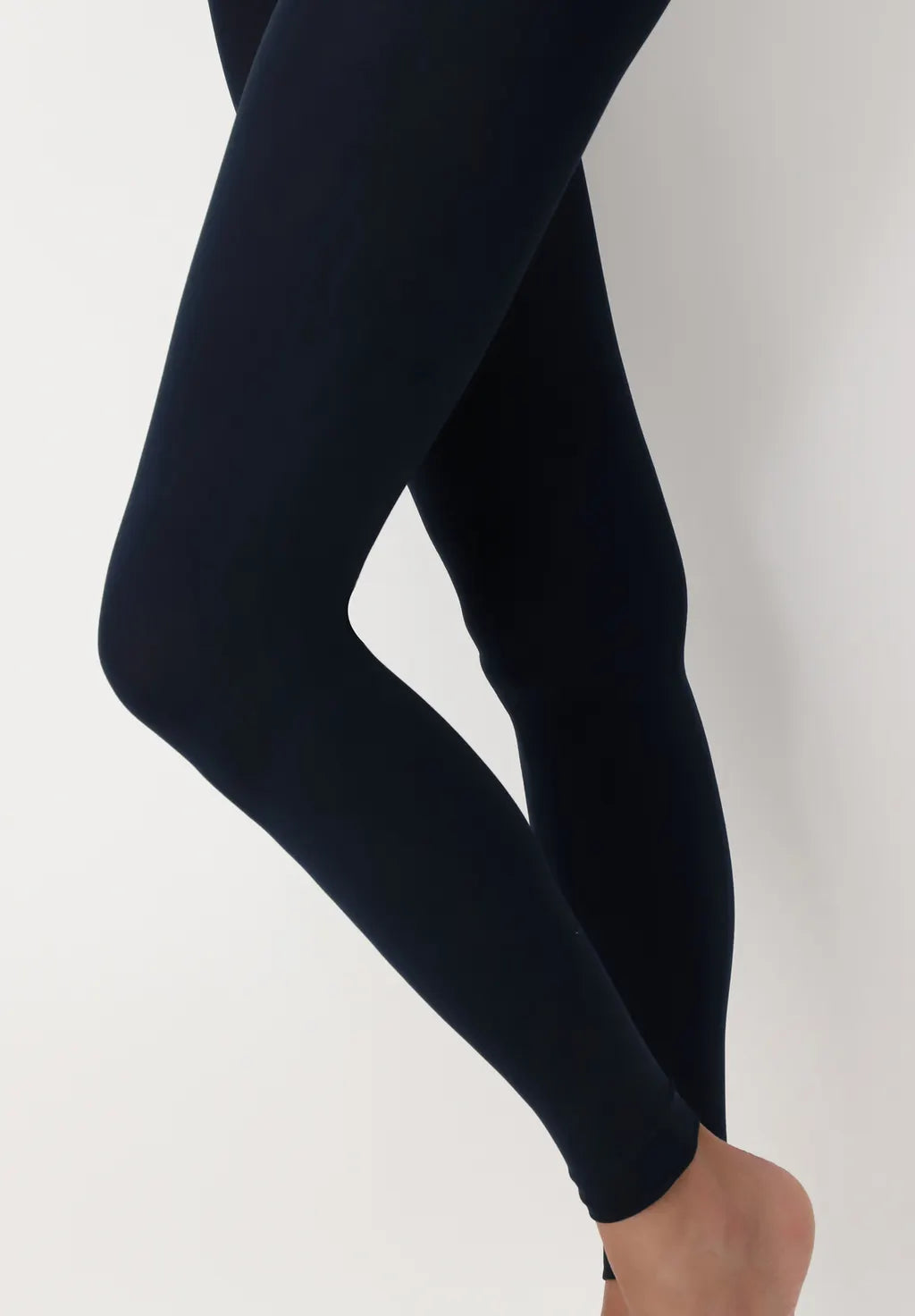 OroblÌ_ All Colors 120 Leggings - Navy blue ultra opaque soft matte footless tights with flat seams, gusset and deep waist band.