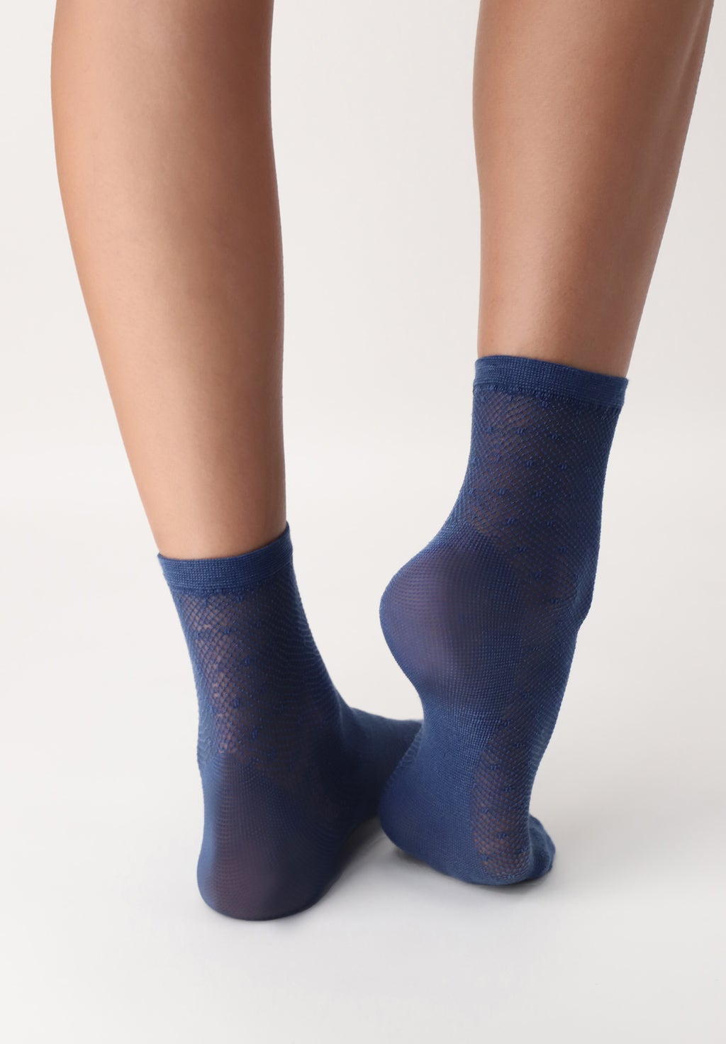 OroblÌ_ Eco Sneaker Sock - Blue marine environmentally friendly fashion quarter high ankle socks made of recycled yarn with a semi-sheer micro-mesh base, woven all over spot pattern, plain under foot, thin cuff and shaped heel.