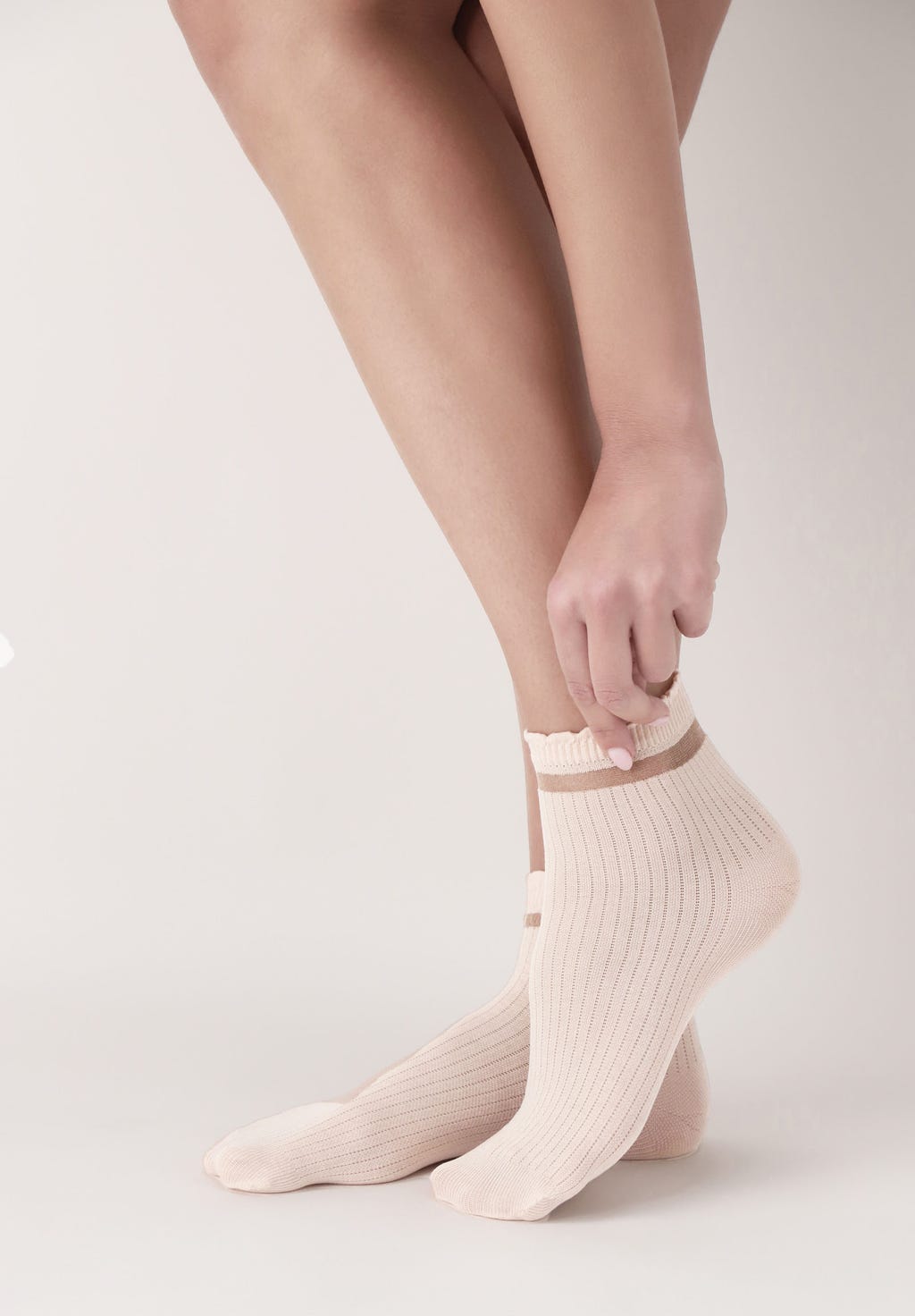 OroblÌ_ Gentle Sock - Light peach (powder) ribbed cotton fashion ankle socks with a sheer striped cuff and scalloped edge.