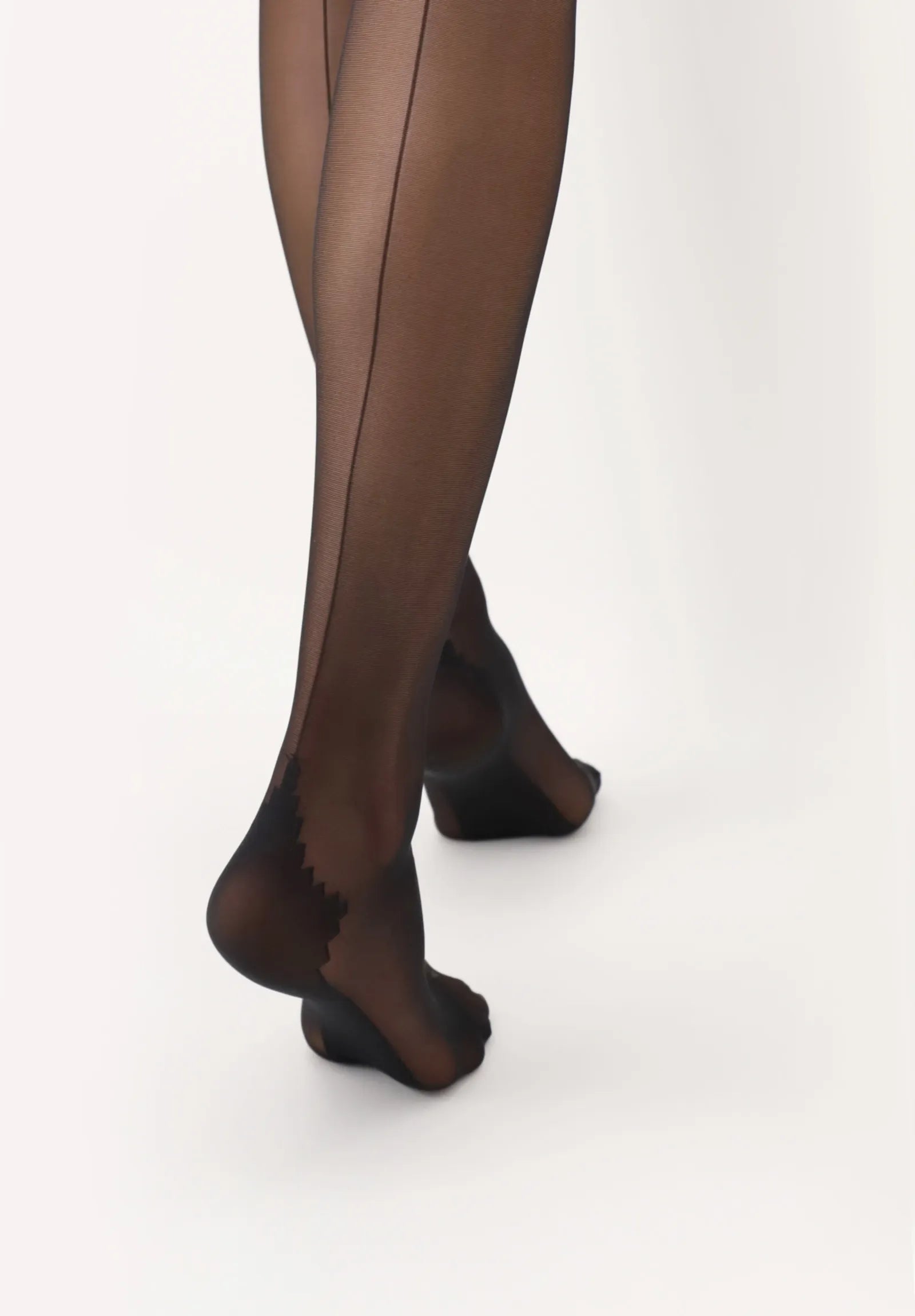 OroblÌ_ Stay Up Riga 20 - Sheer black hold-ups with back seam stripe, plain top with silicone strips and reinforced toe.