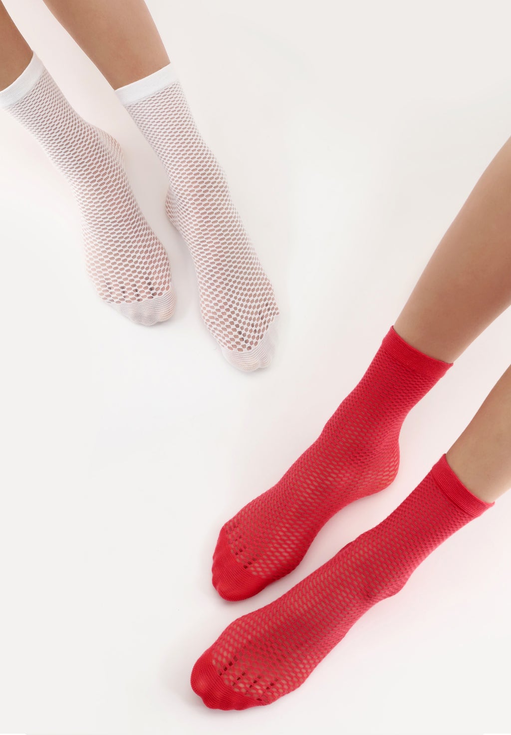 OroblÌ_ Twin Net Sock - Coral red and white cotton mix quarter high ankle tube socks twin pack with an enclosed fishnet style pattern, plain toe and thin cuff.