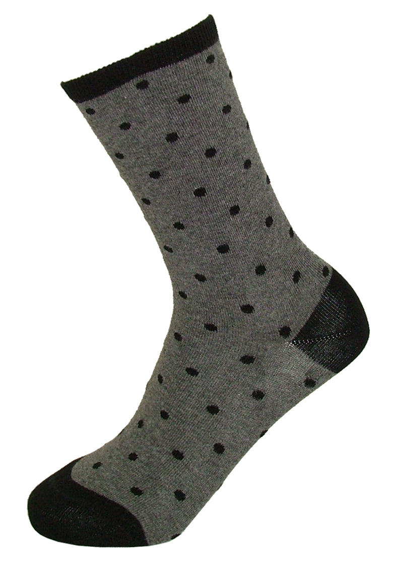 Silvia Grandi Cherry Calzino - grey cotton ankle socks with a small black spot pattern, flat toe seams, shaped heel and a red heart on the ball of the foot.