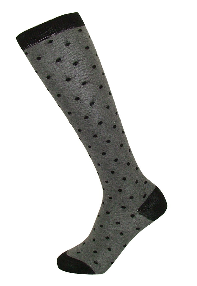 Silvia Grandi Cherry Gambaletto - grey cotton knee-high socks with a small black spot pattern, flat toe seams, shaped heel and a red heart on the ball of the foot.