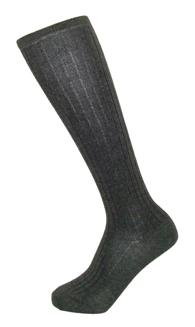 Silvia Grandi Holly Gambaletto - Soft dark grey cotton knee-high socks with a pinstripe rib, plain sole, flat toe seams, shaped heel and a red heart on the ball of the foot.