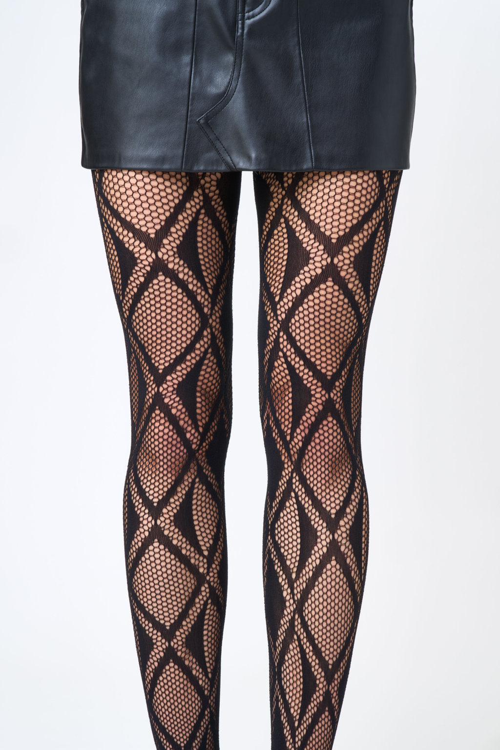 SiSi Astratto Rete Collant - Black openwork fishnet fashion tights with a diamond style pattern and seamless body.