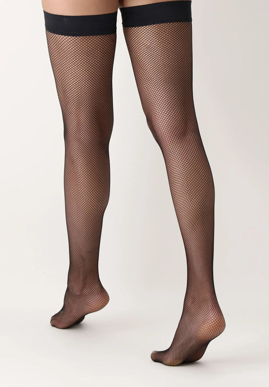 Oroblù Tricot Autoreggente - Black classic fishnet hold-ups with plain top and silicone.