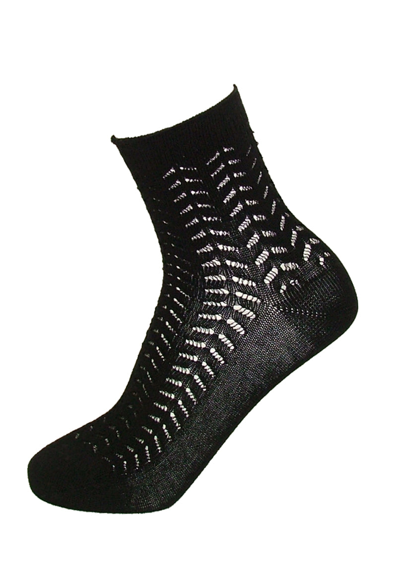 Ysabel Mora Crochet Leaf Sock - black soft cotton ankle socks with an openwork crochet leaf style design, plain sole and roll top comfort cuff.