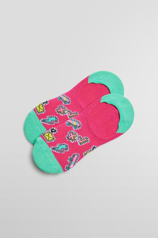 Ysabel Mora 12865 90's Graphic Liners - Pink cotton no show sneaker socks with a 90's style pixelated graphic symbols including skateboards, envelopes, lightning bolts etc. in shades of pink, yellow, turquoise, white and black, turquoise green heel and toe and anti-slip silicone grip on heel.